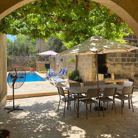 Tal-Masklu Farmhouse ガルブ エクステリア 写真